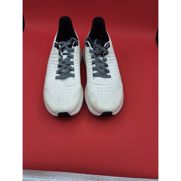 Rabbit Dream Chaser Men’s size 11 M Running Shoes White Black used - Picture 1 of 8